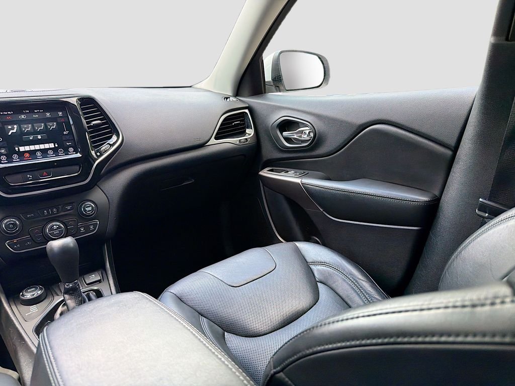 Used 2020 Bright White Clearcoat Jeep Limited image 21