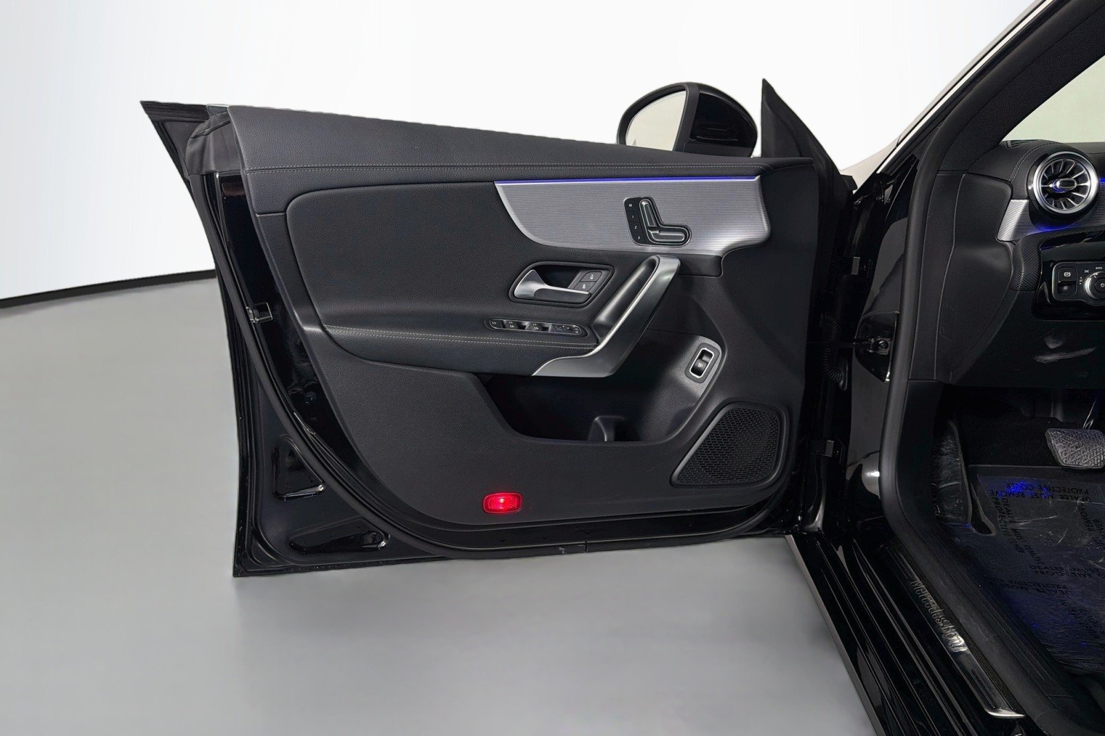 Used 2020 Night Black Mercedes-Benz 250 image 20
