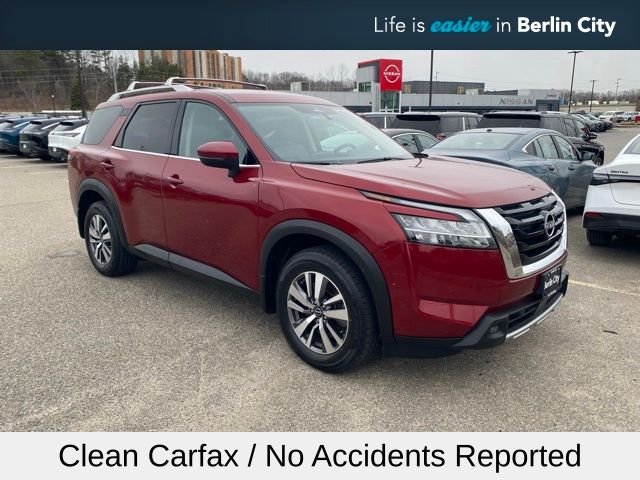 2023 Nissan Pathfinder SL