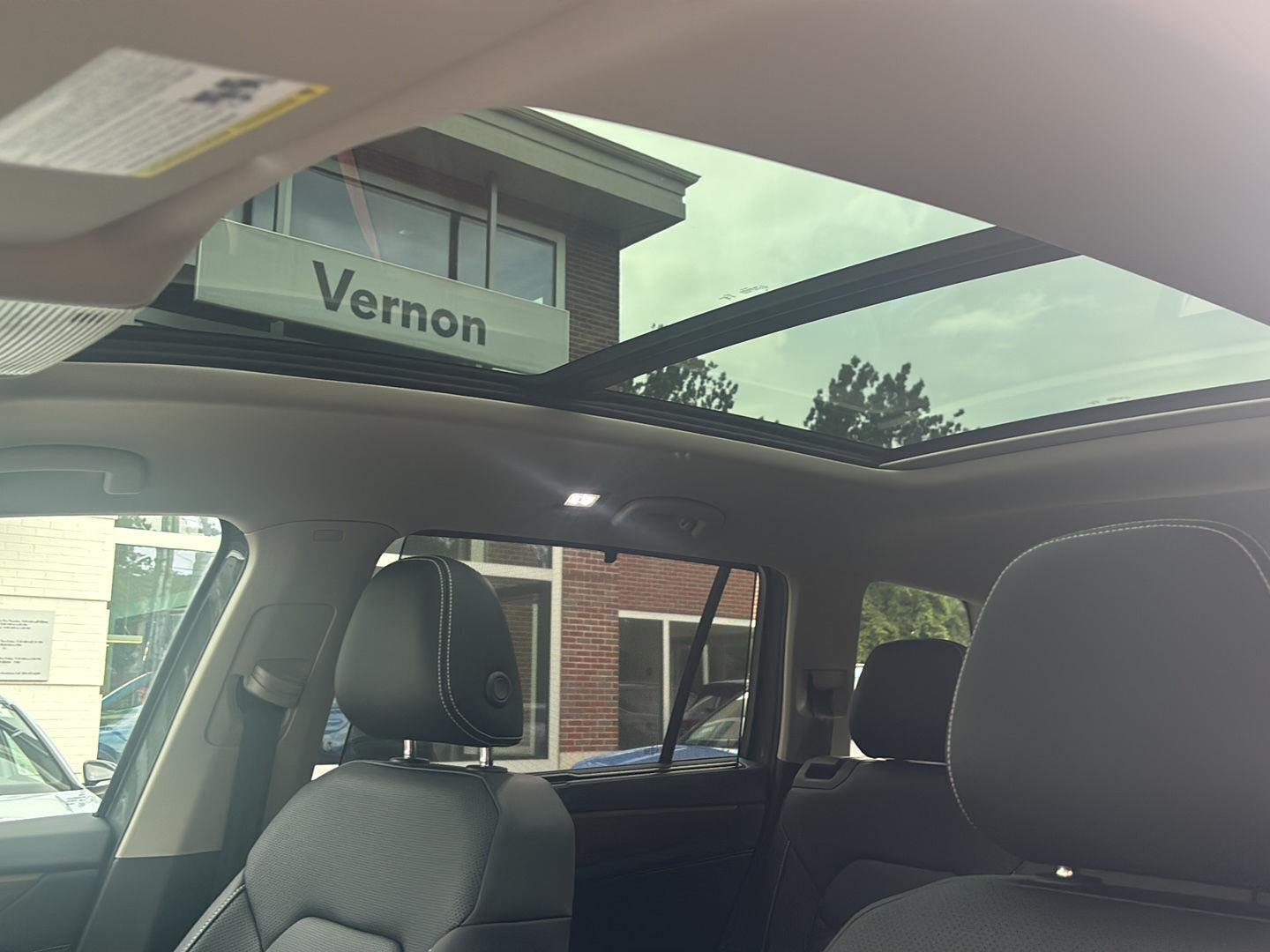 New 2026 Pure Gray Volkswagen 2.0T SE w/Technology image 14