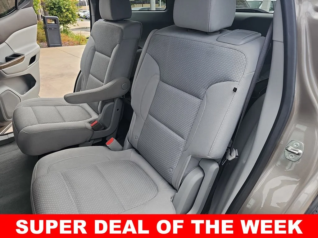 Used 2023 Gray GMC SLE image 15