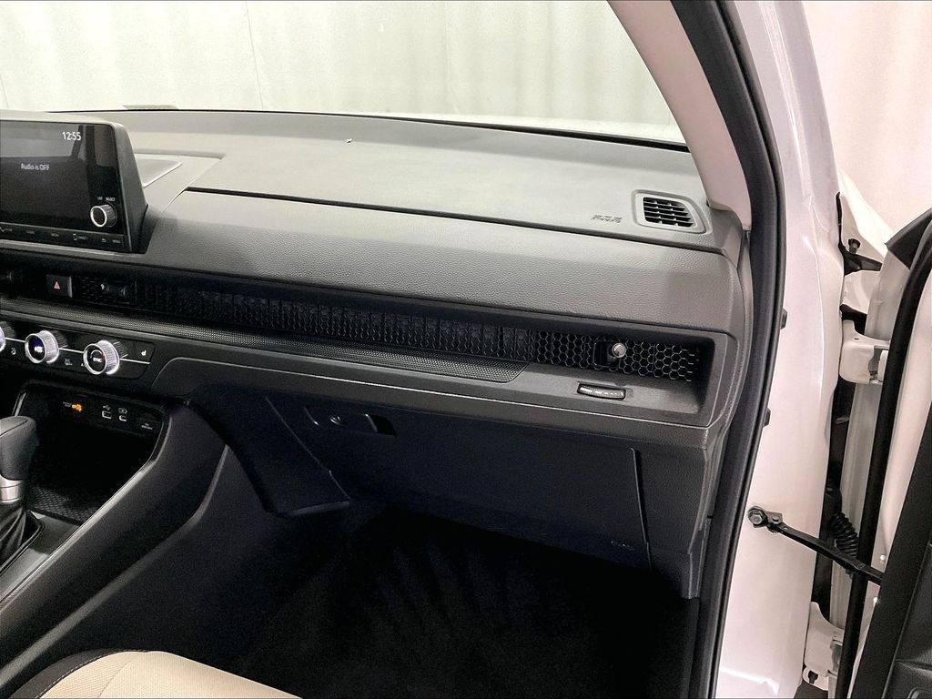Used 2024 Platinum White Honda EX image 13