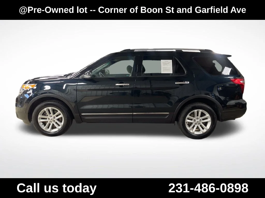 Used 2015  Ford XLT image 2