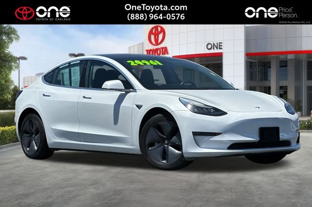 2019 Tesla Model 3 Standard Range Plus's photo