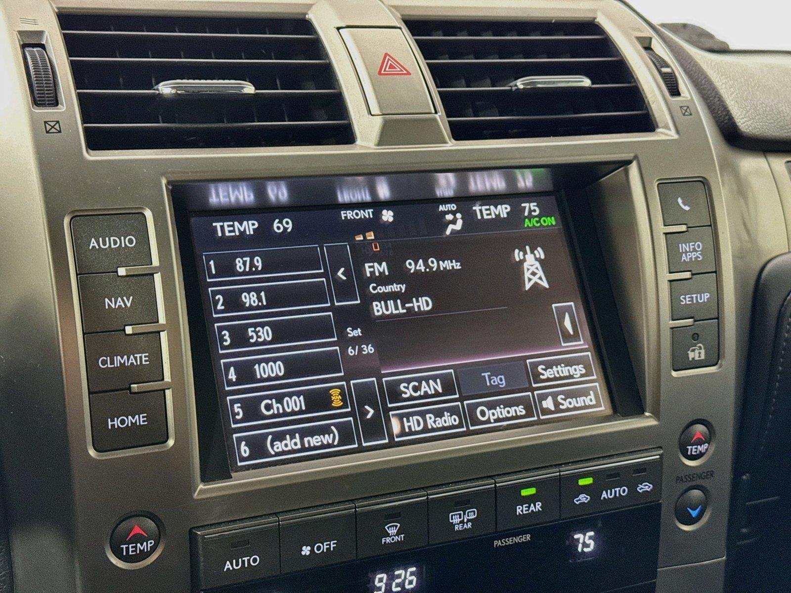 Used 2017 Black Onyx Lexus GX 460 image 24
