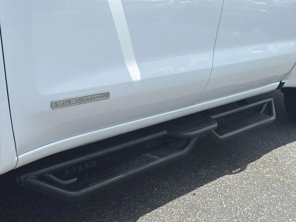 Used 2023 Summit White GMC Elevation image 36