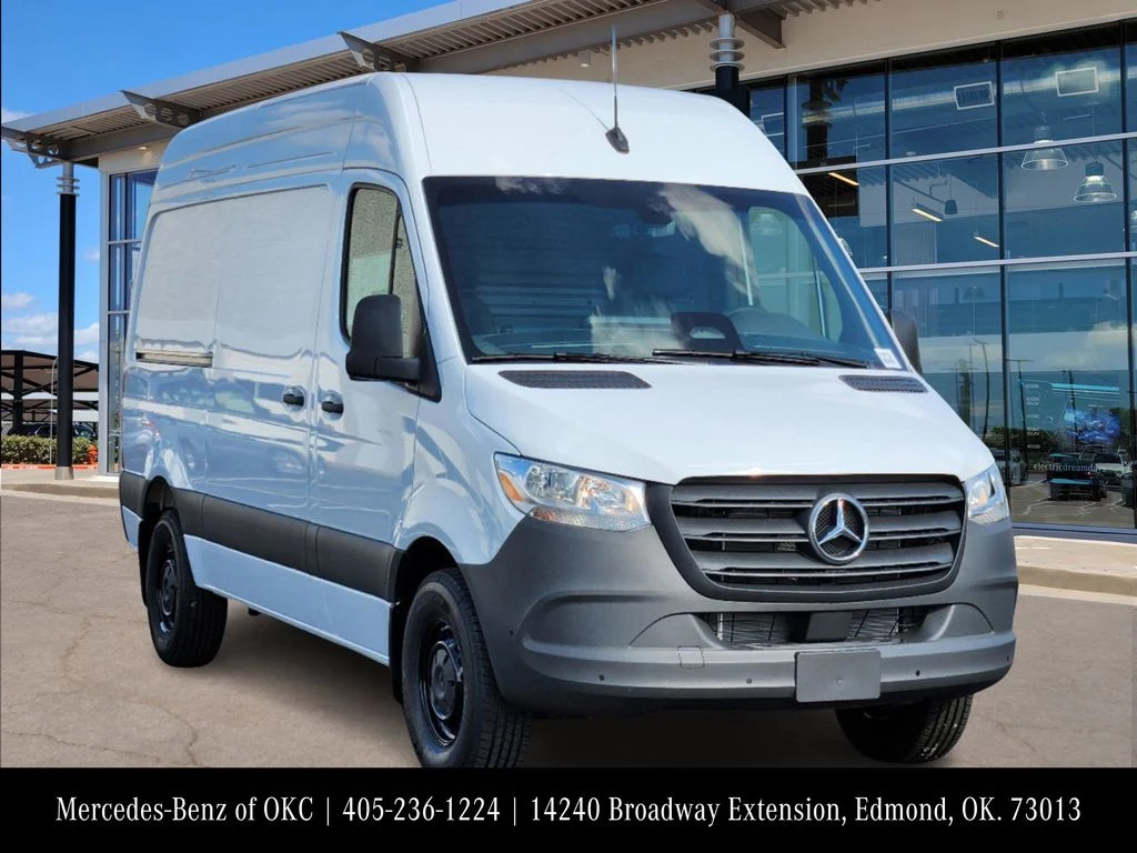 Used 2025 White Mercedes-Benz Cargo 144 WB image 2