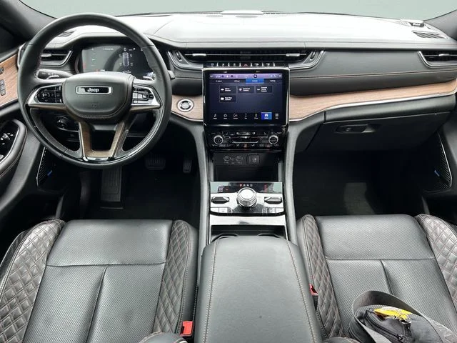 Used 2024 Red Jeep Summit 4xe image 17