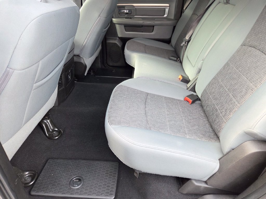 Used 2019 Silver Ram Big Horn image 14