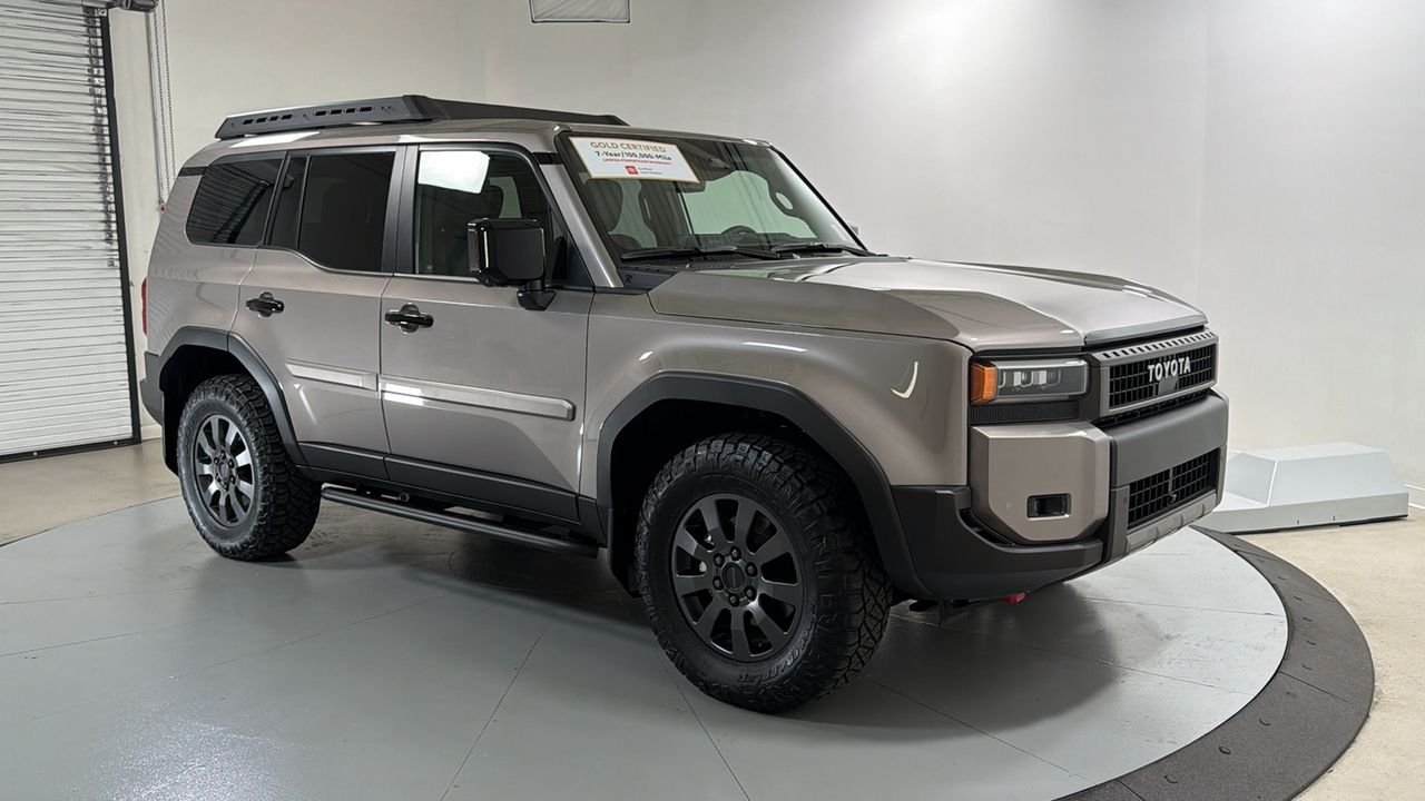 Certified Used 2025  Toyota Base image 3