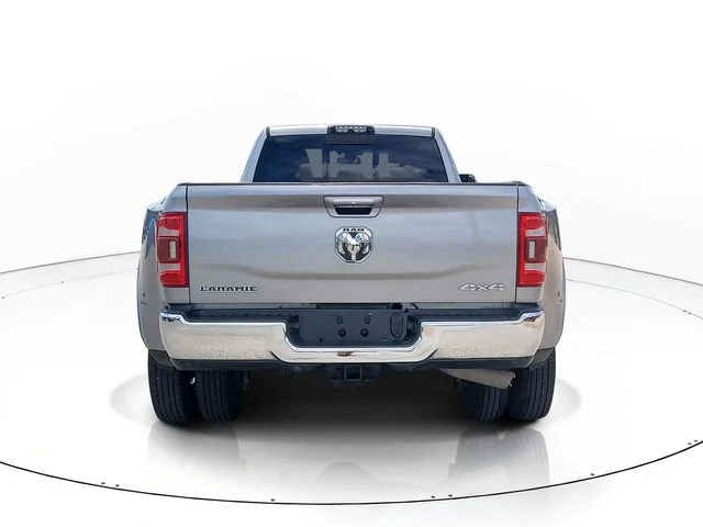 Used 2019 Silver Ram Laramie image 6
