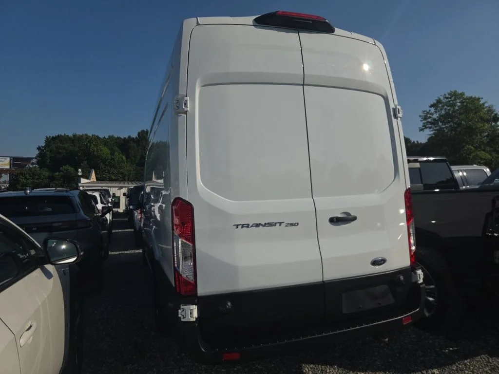 Used 2024 White Ford Base image 4