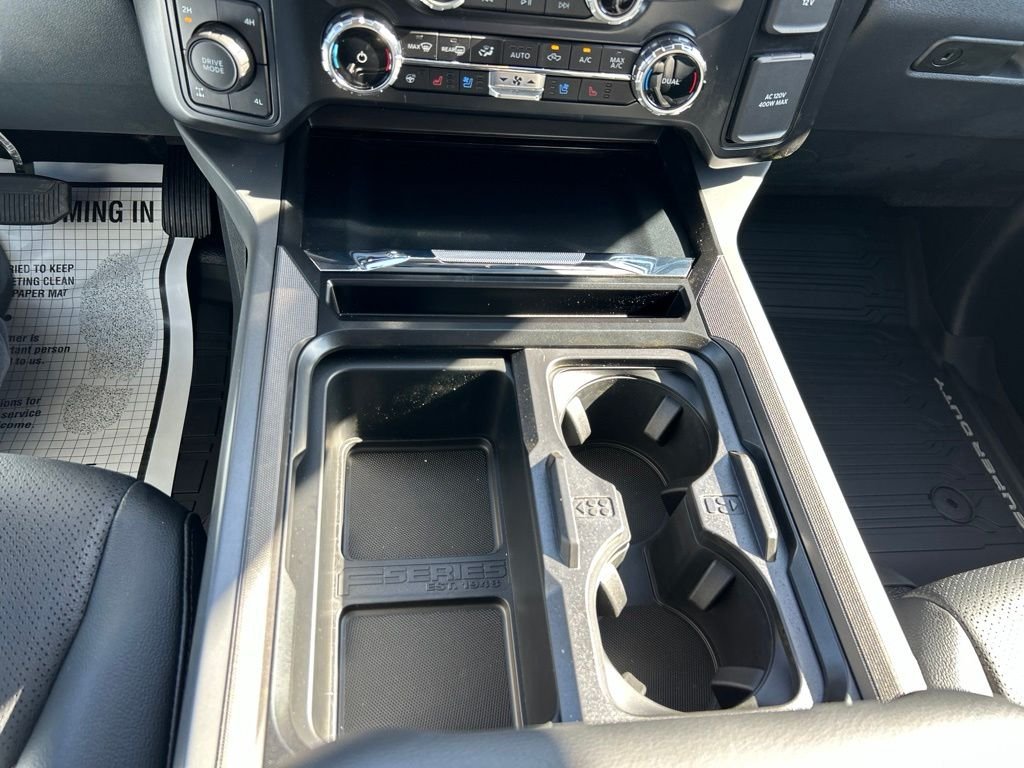 New 2026 Agate Black Metallic Ford Lariat image 31