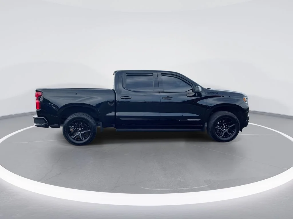 Used 2026 Black Chevrolet High Country image 9