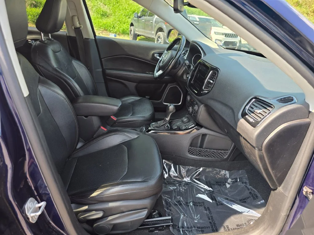 Used 2020 Blue Jeep Limited image 28