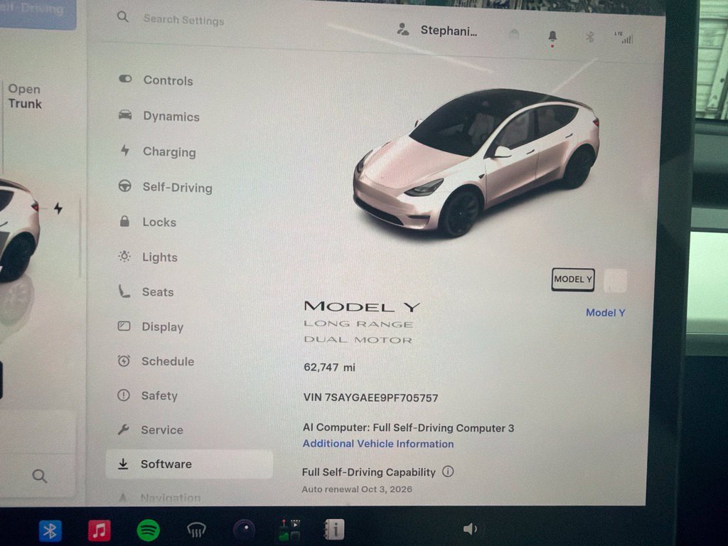 Used 2023 White Tesla Long Range image 14