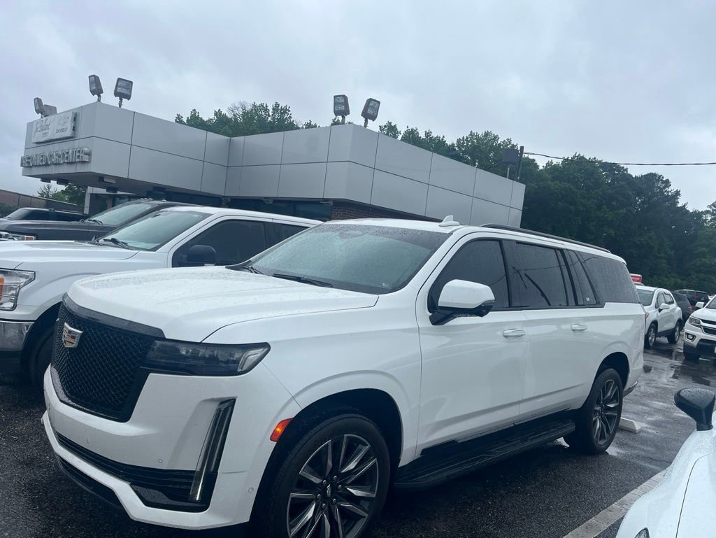 2021 Cadillac Escalade ESV Sport's photo