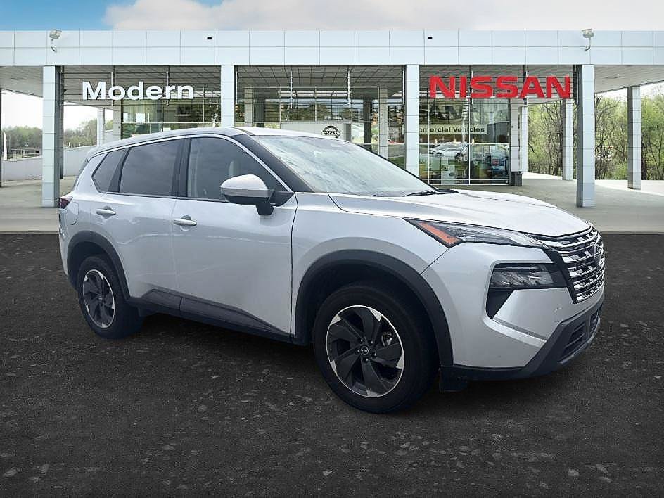 Certified Used 2025 Brilliant Silver Metallic Nissan SV image 7