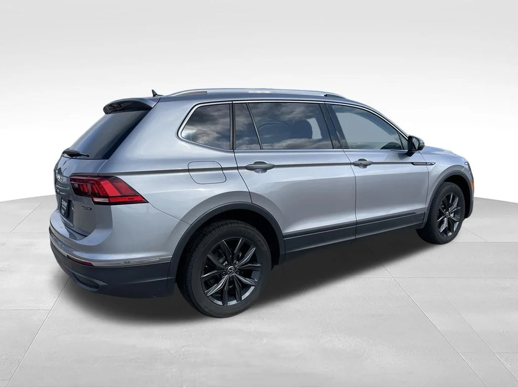 Used 2024 Pyrite Silver Metallic Volkswagen 2.0T Wolfsburg Edition image 4