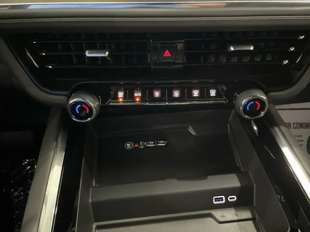 2026 Chevrolet Suburban High Country - Photo 22