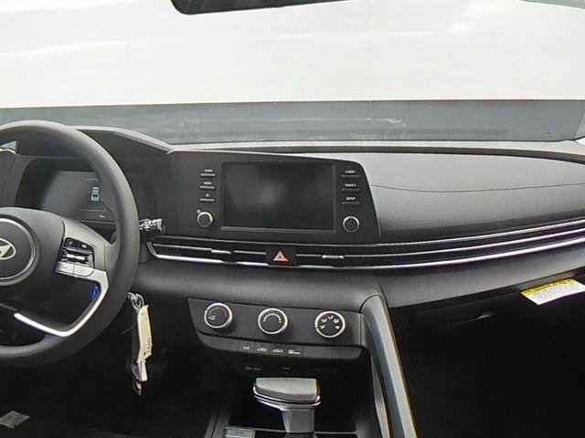 New 2026 Black Hyundai SE image 34