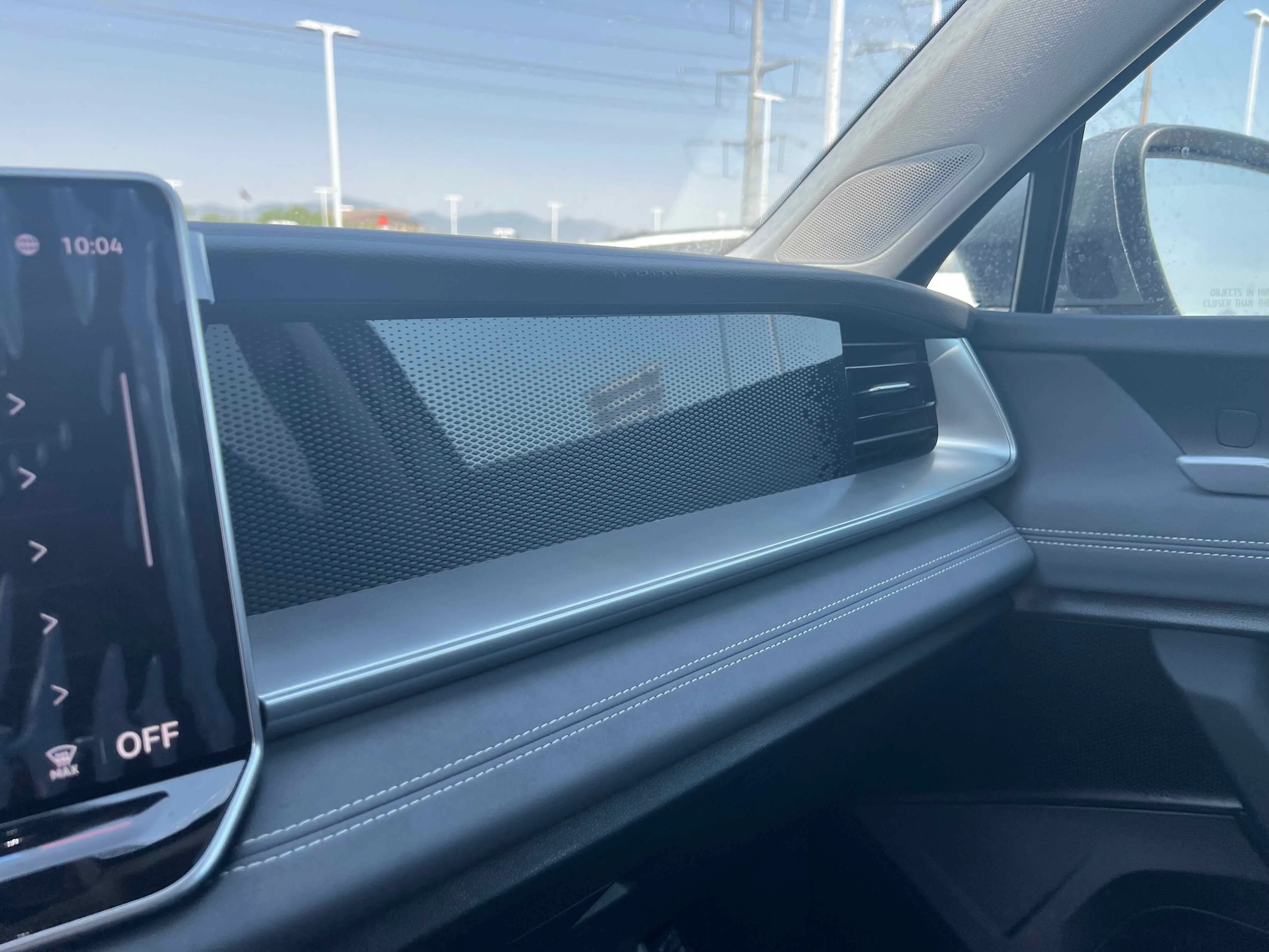 New 2025 Platinum Gray Volkswagen SE image 25