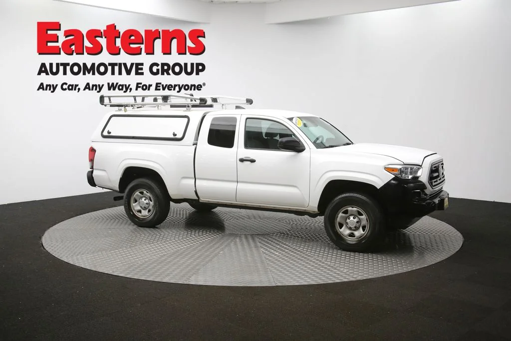 Used 2019 White Toyota SR image 43