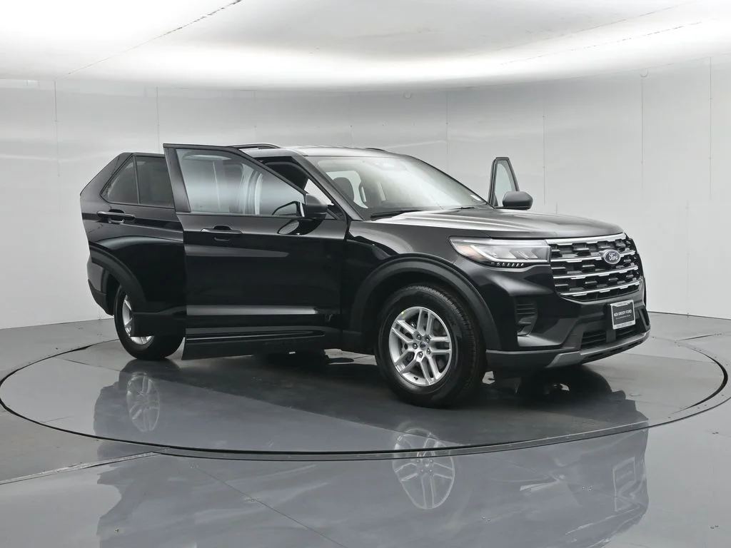 New 2026 Agate Black Metallic Ford Active image 32
