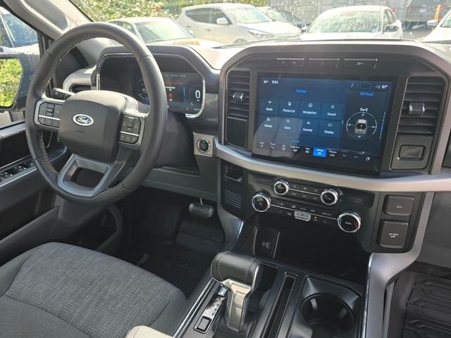 2023 Ford F-150 Lightning XLT - Photo 11