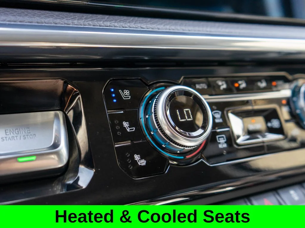 Used 2025 White GMC Denali image 28