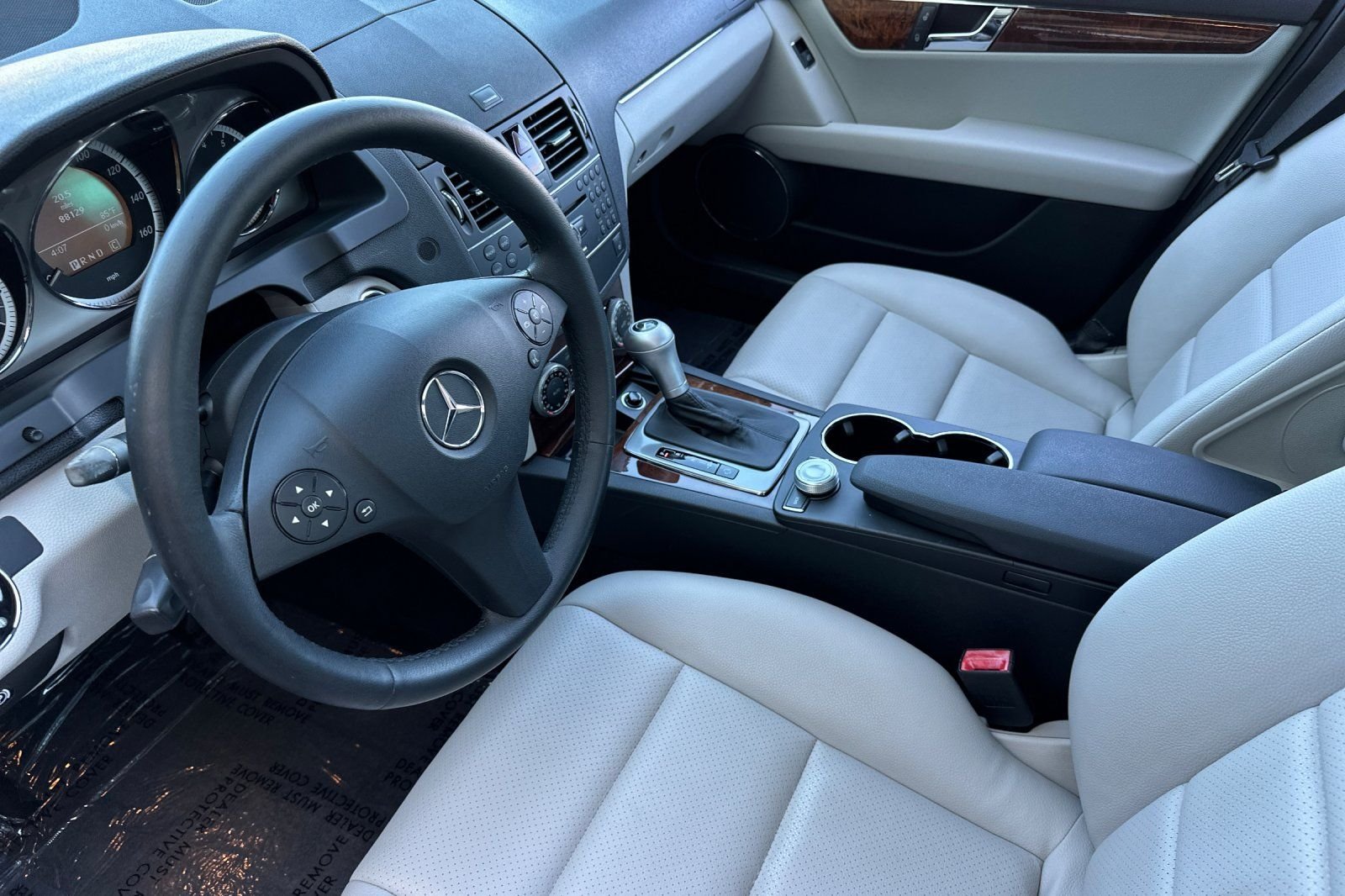 Used 2009 Silver Mercedes-Benz C 300 image 10