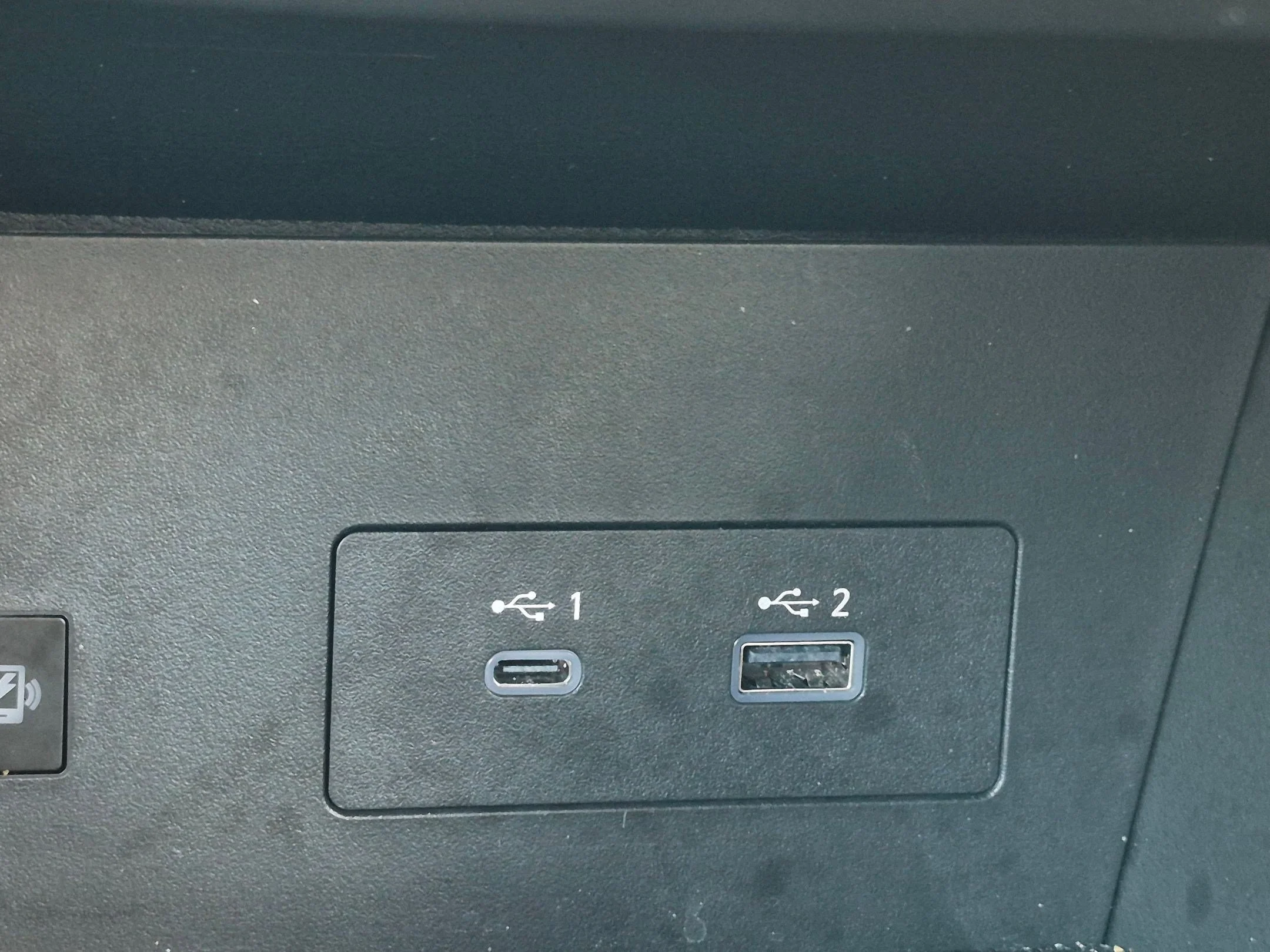 Used 2024 Super Black Nissan SL image 22