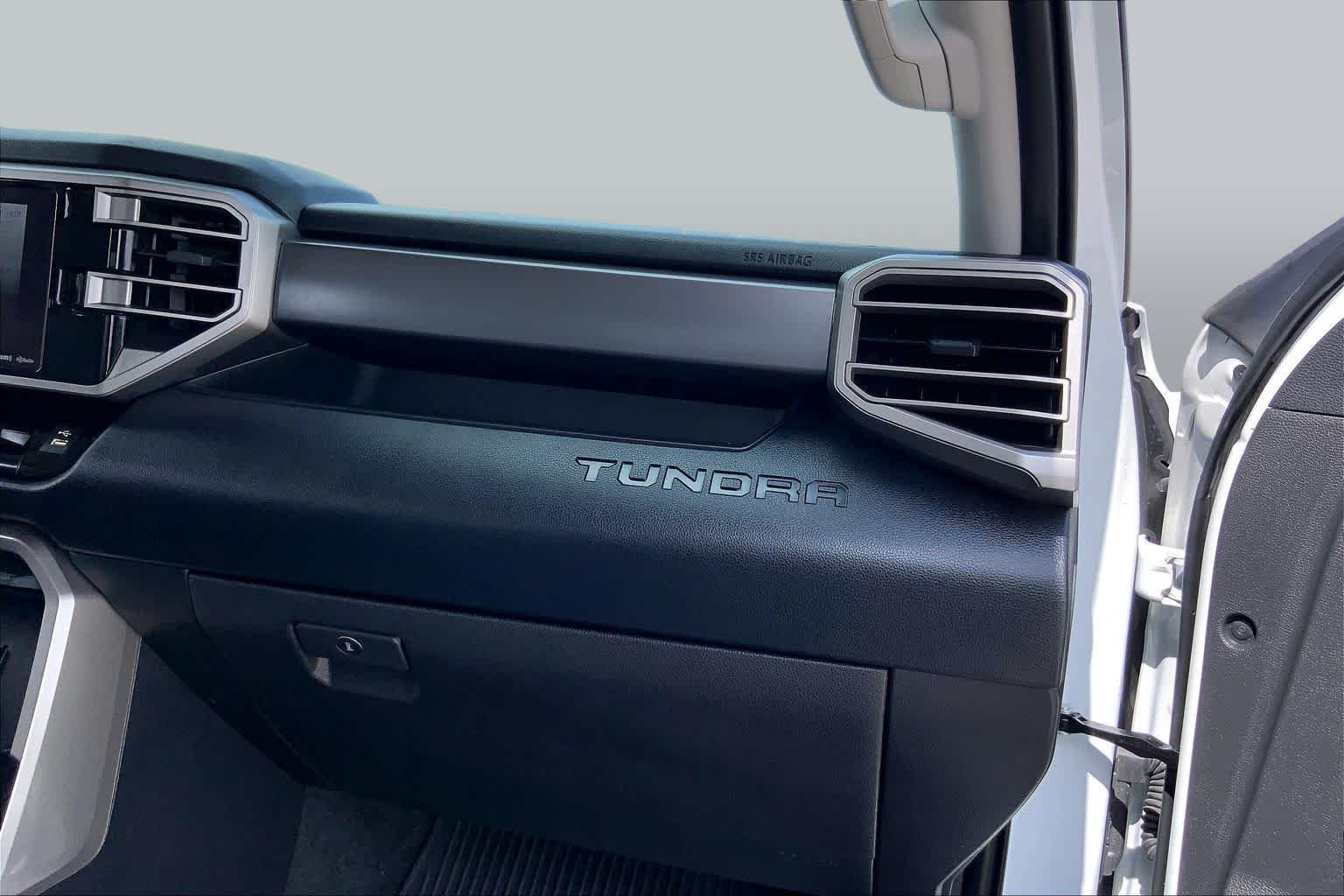 Used 2024 Ice Cap Toyota SR5 image 18