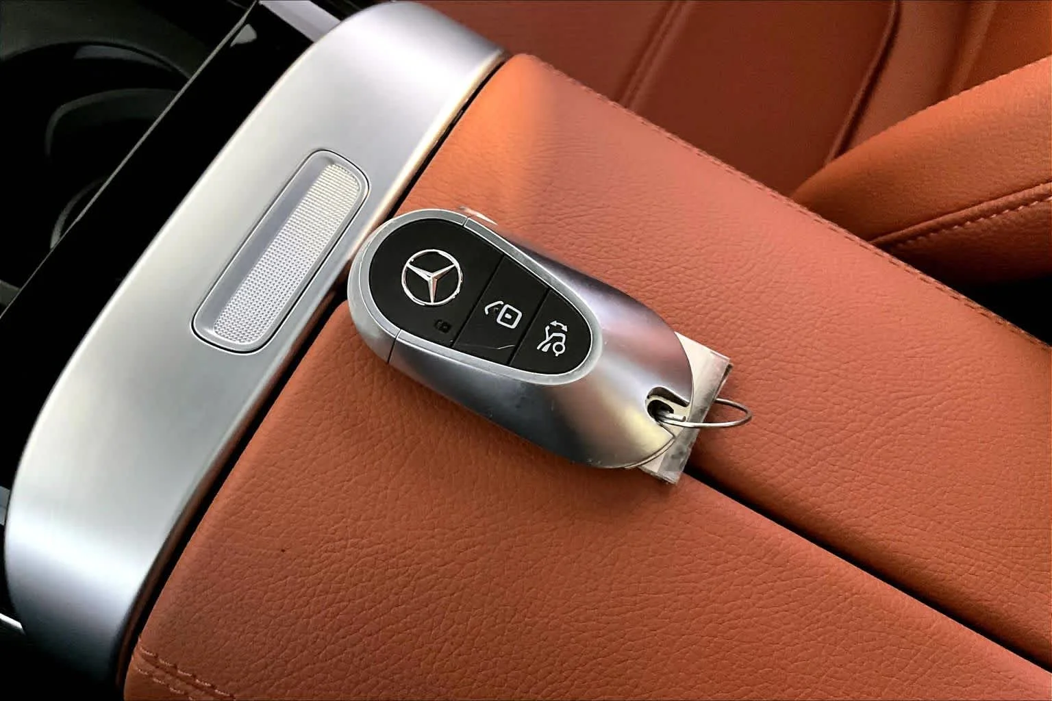 Certified Used 2026 Black Mercedes-Benz GLC 300 image 15