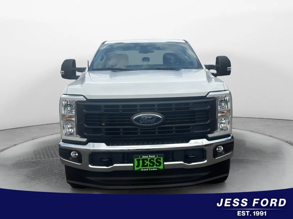 New 2026 Oxford White Ford F-350® XL image 8