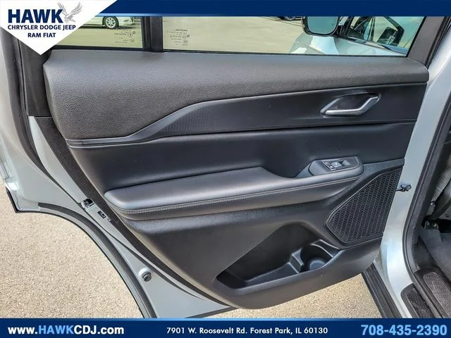 Used 2024 Silver Jeep Altitude X image 27