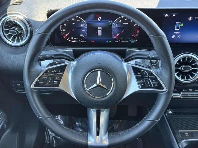 Used 2024 Gray Mercedes-Benz GLB 250 image 18