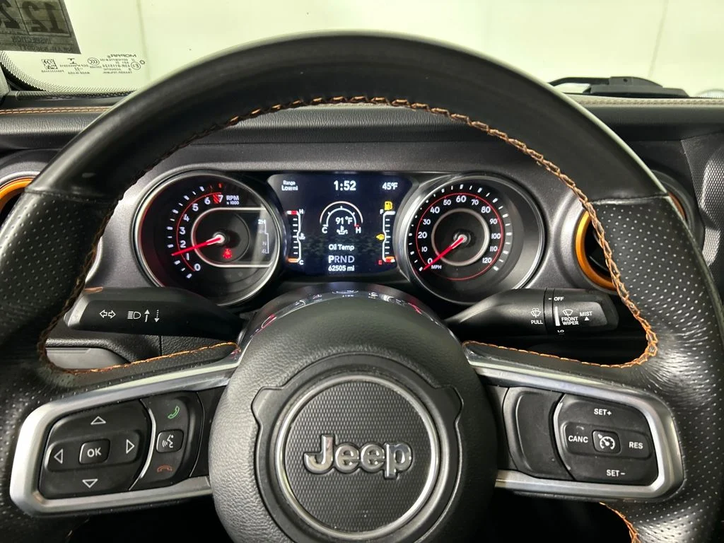 Used 2021 Gray Jeep Mojave image 14