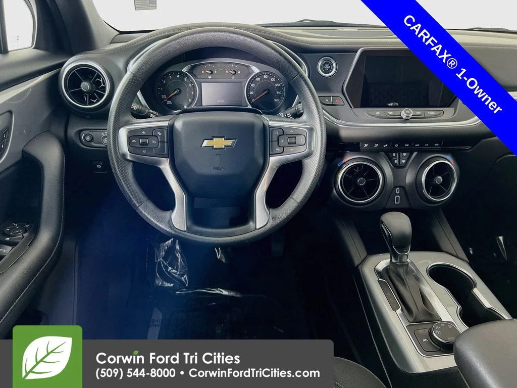 Used 2022 Summit White Chevrolet LT image 24