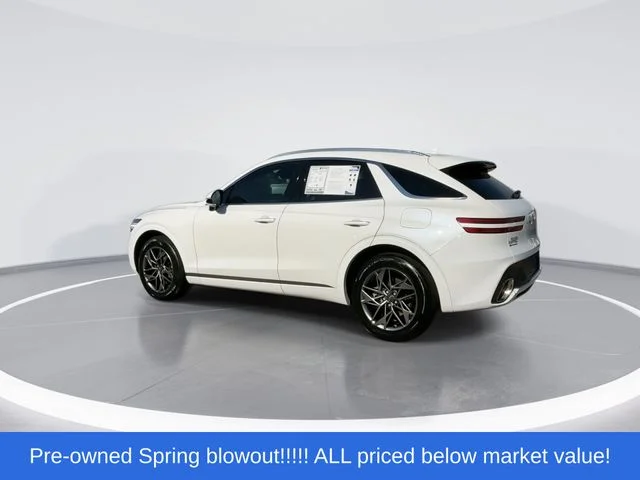 Used 2022 White Genesis 2.5T image 5