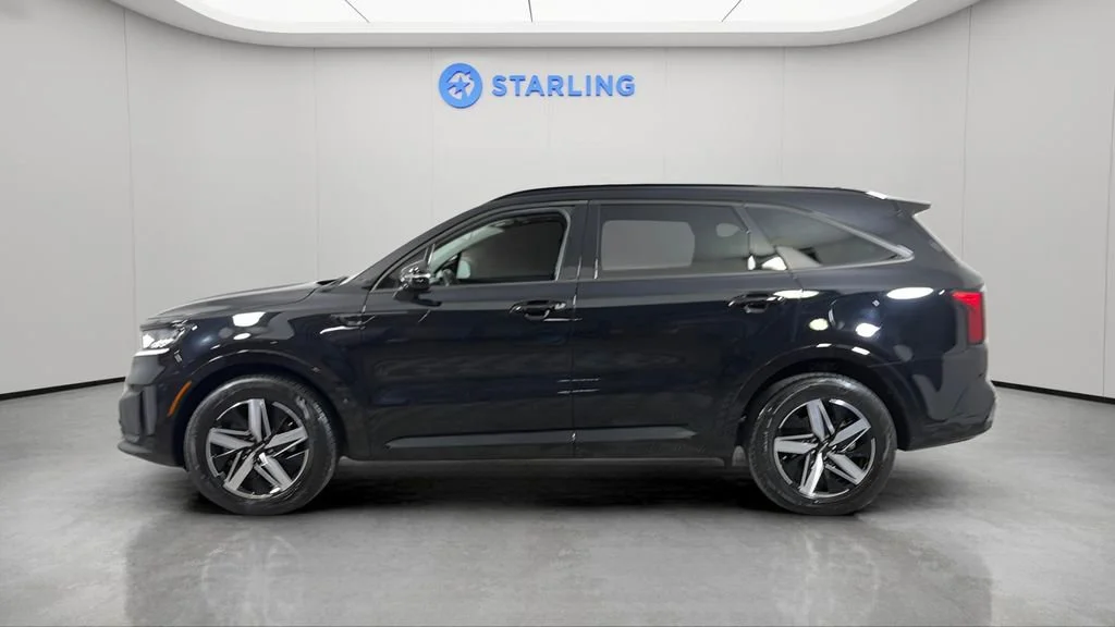 Used 2023 Black Kia S image 3