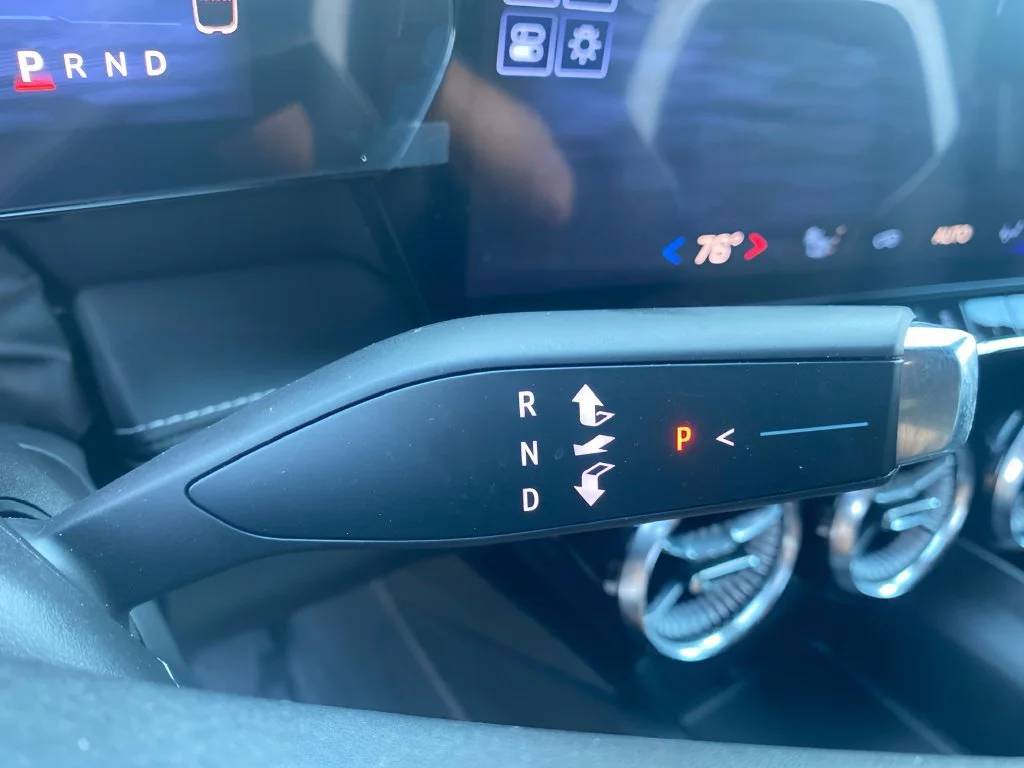 Used 2024 Summit White Chevrolet LT image 24