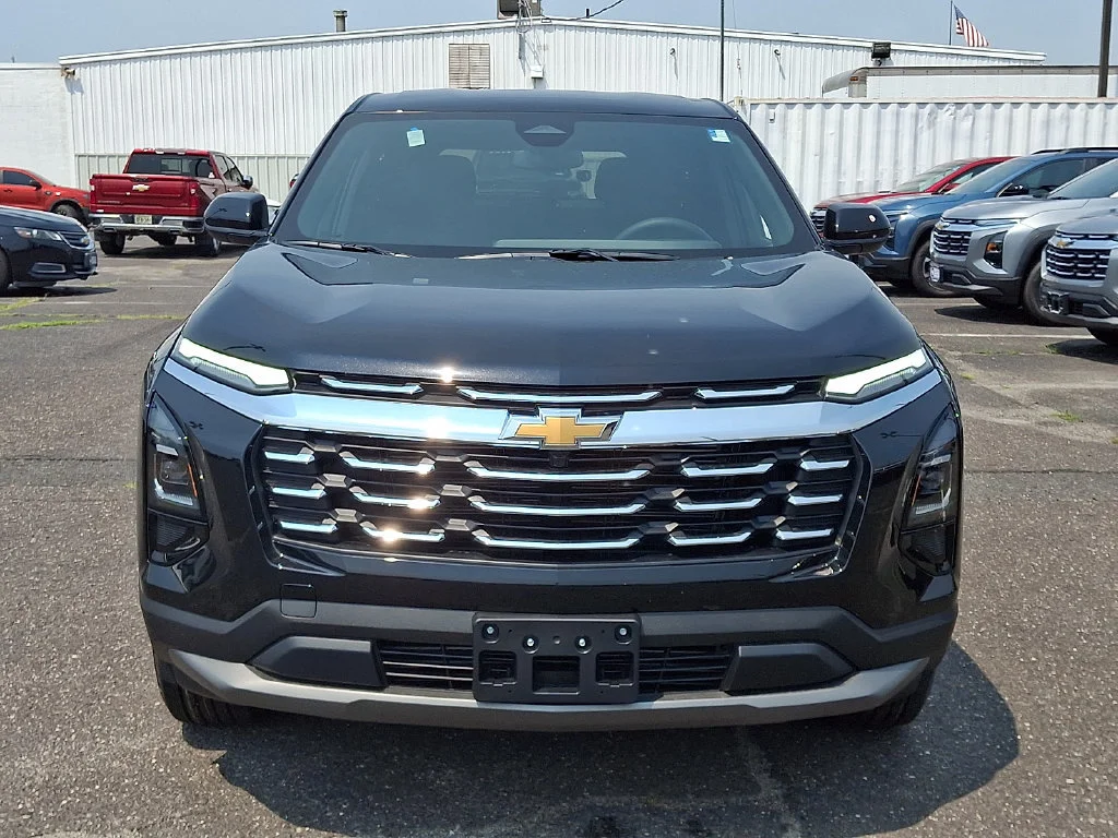 New 2027 Mosaic Black Metallic Chevrolet LT image 2