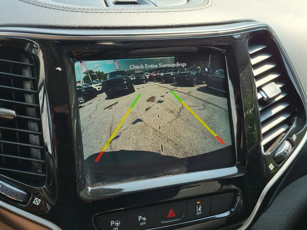 Used 2021 Gray Jeep Limited image 20