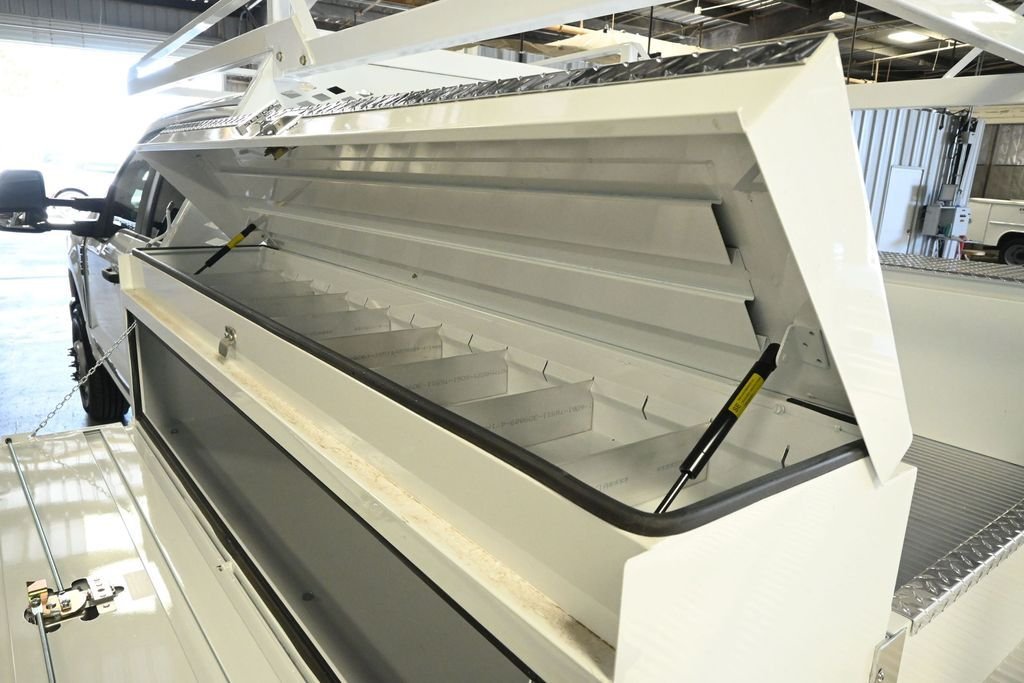 New 2026 Oxford White Ford XL image 24