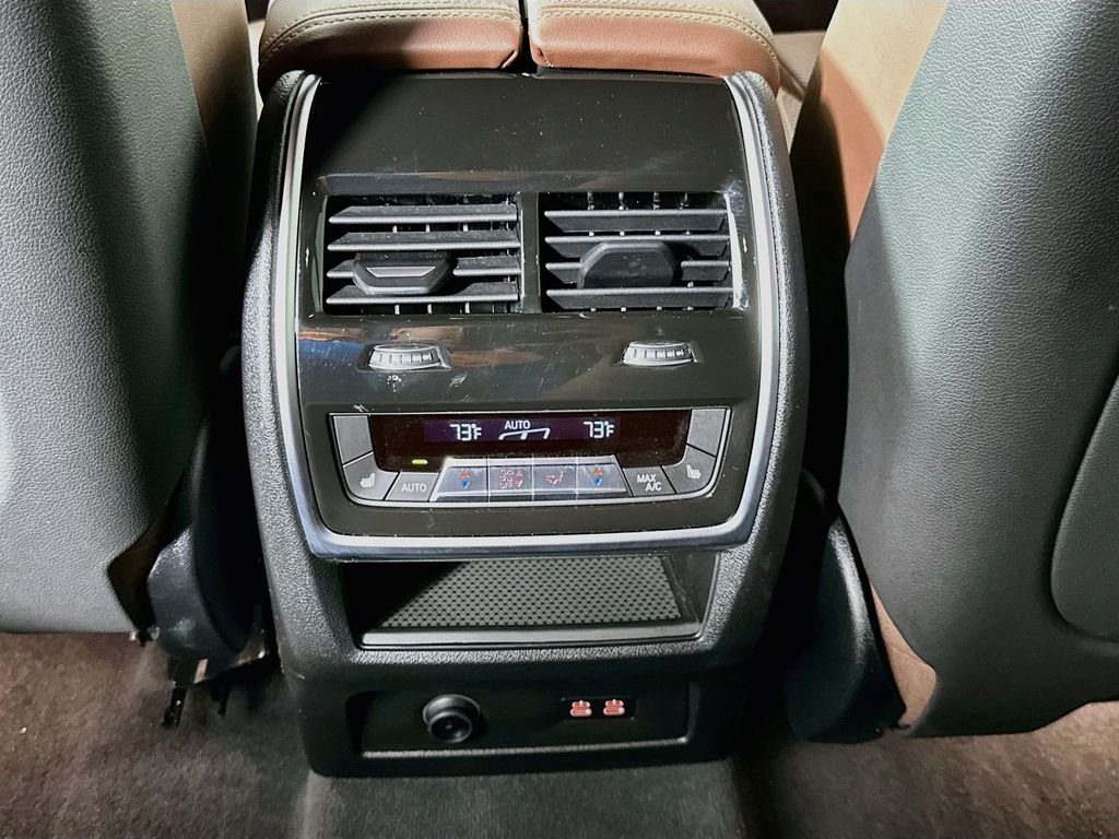 2026 BMW X5 50e - Photo 26