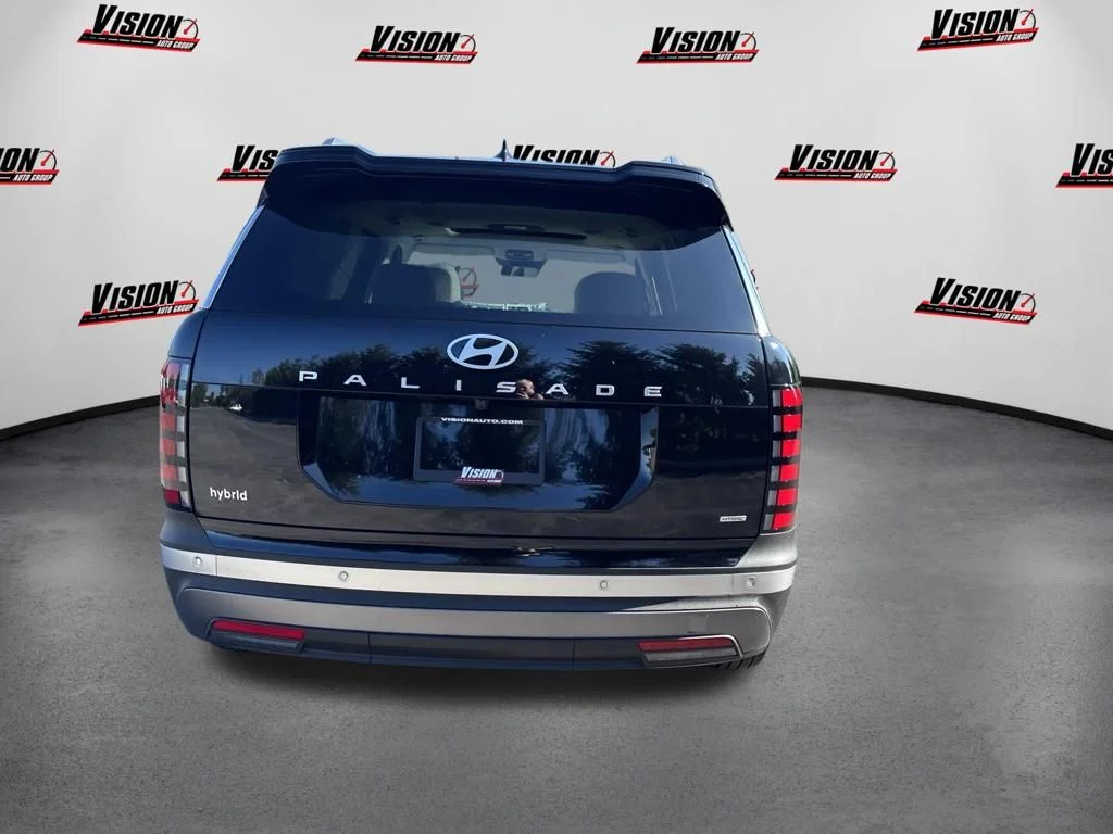 New 2026 Black Hyundai SEL Premium image 6