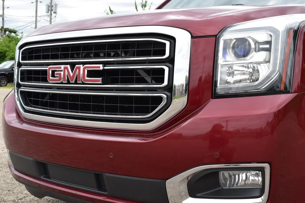 Used 2016 GMC Yukon SLE with VIN 1GKS2AKC1GR469043 for sale in Kansas City