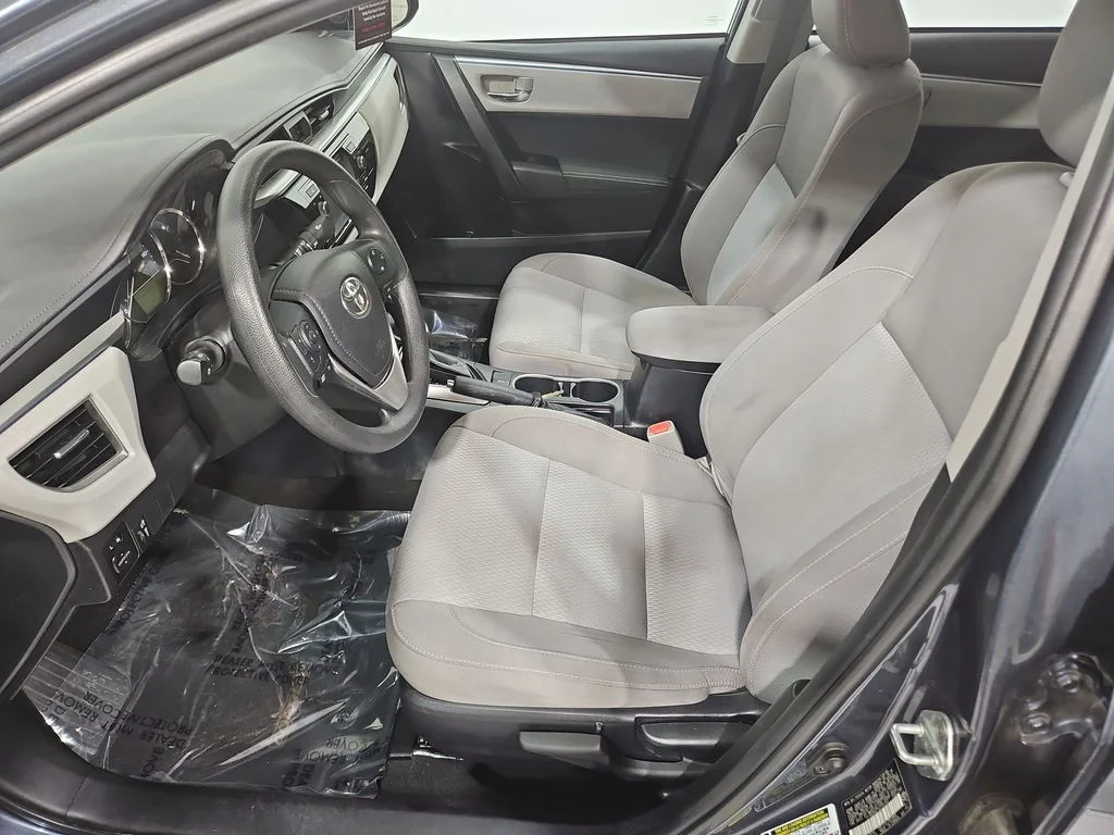 Used 2016 Gray Toyota LE image 10