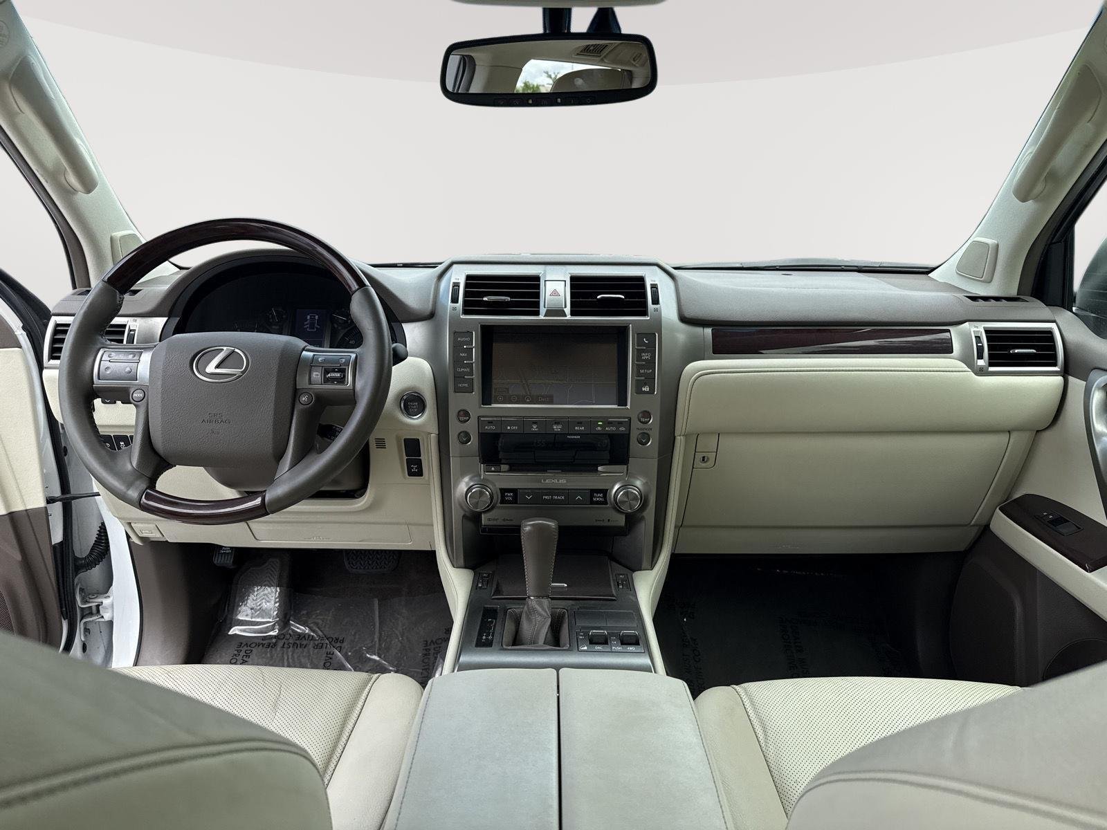 Used 2018 Starfire Pearl Lexus GX 460 Premium image 29